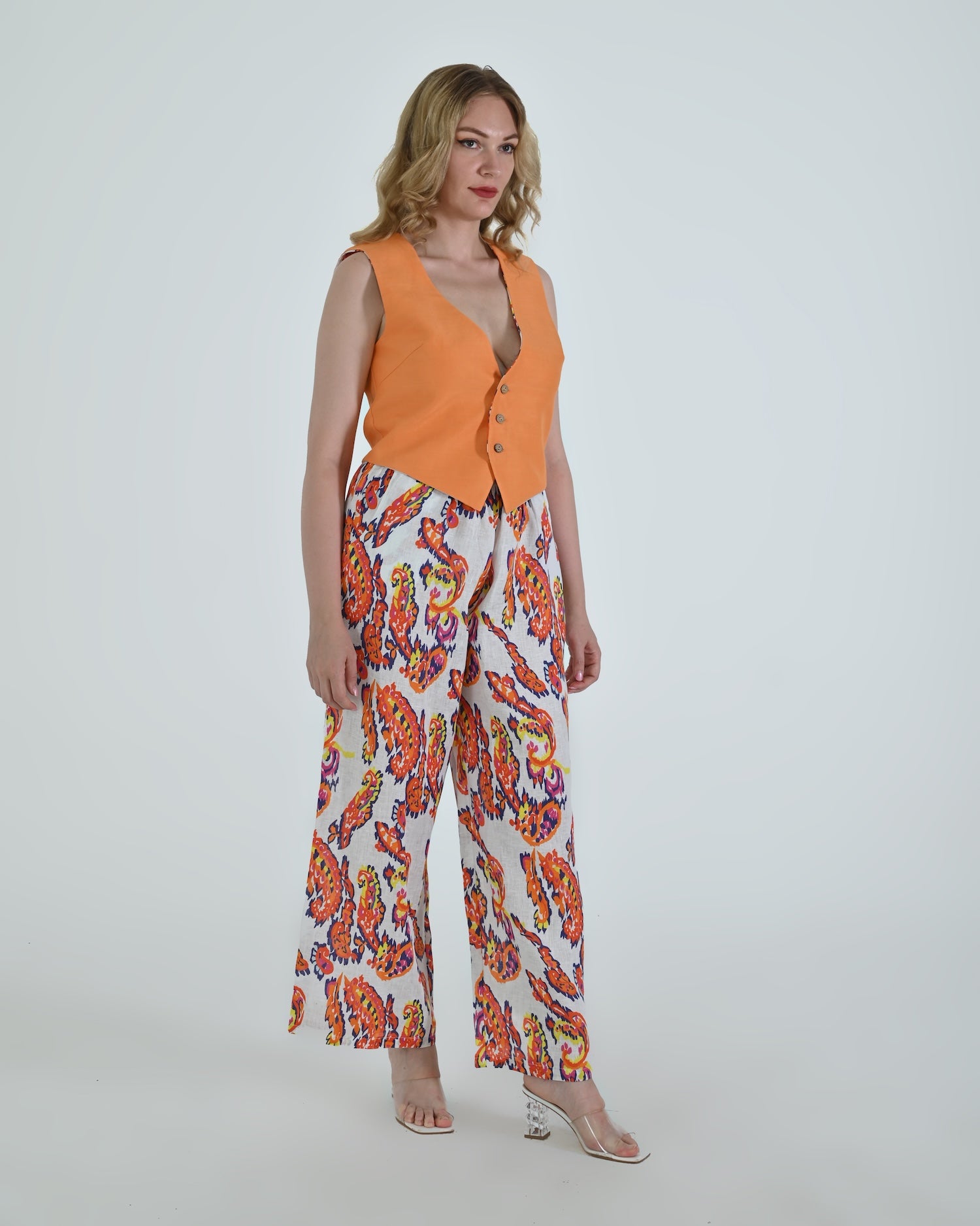 The Vento Reversible Vest & Pants Set - Orange Paisley