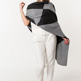Symmetric Mo-shmeres Triangles Dual Tone - Gray Black